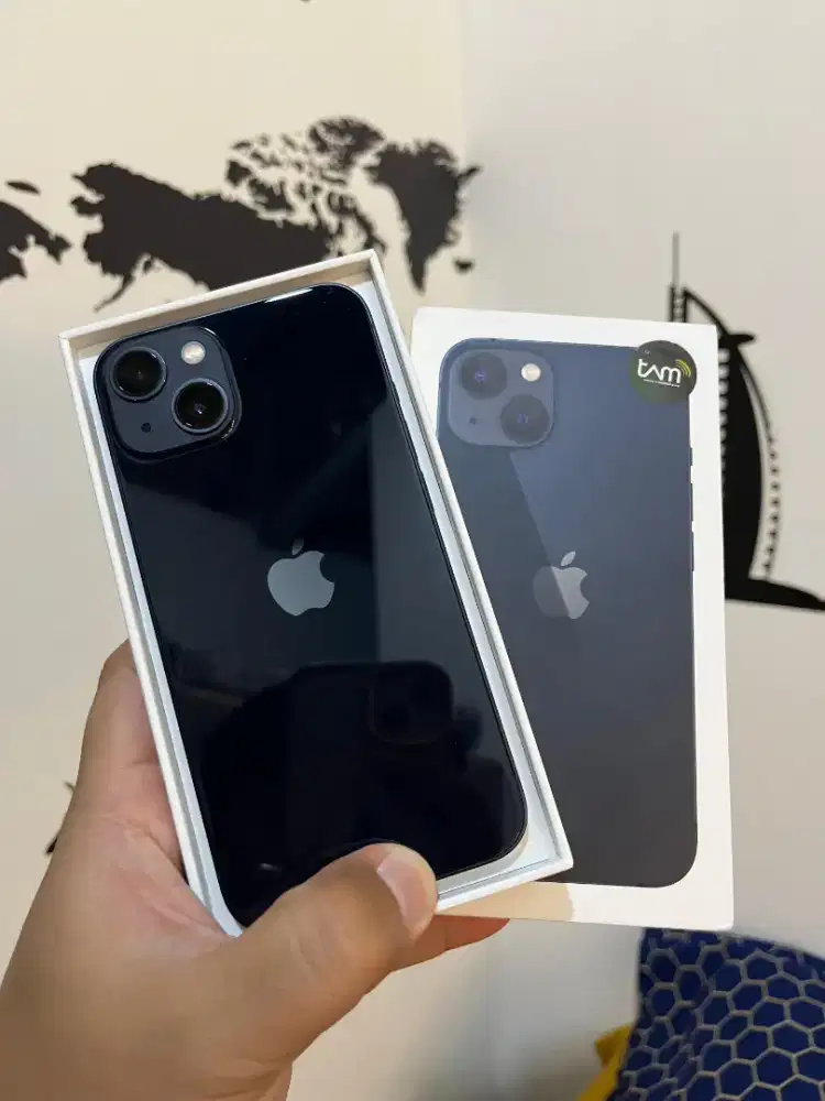 iphone 13 128GB ibox, Garansi On masih 1 bulan lagi, Mulus 99,9%