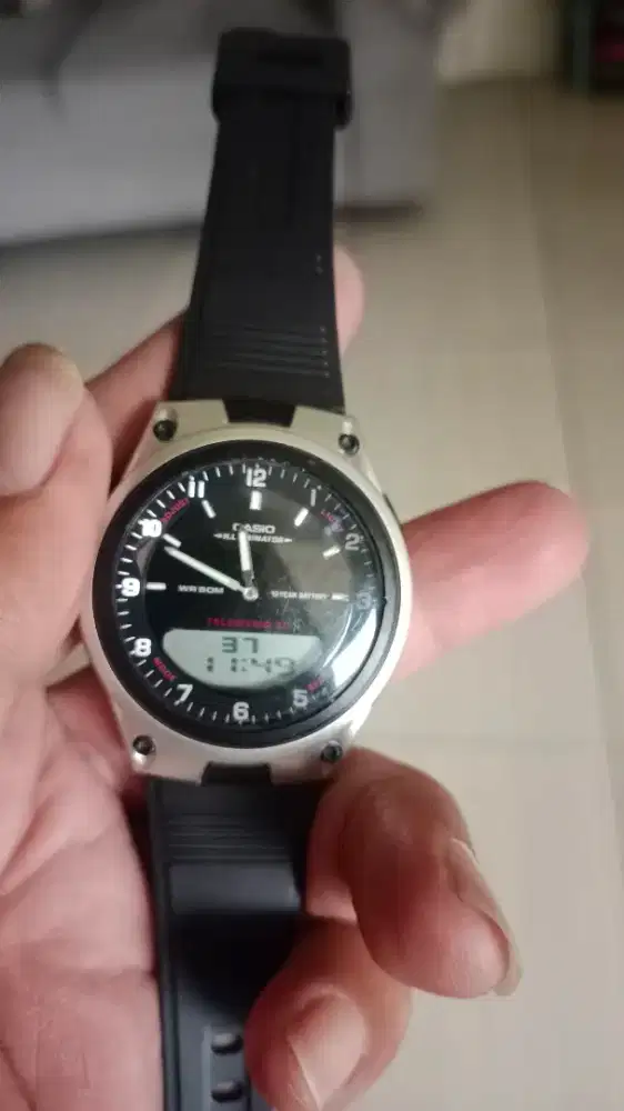 Jam Casio illuminator