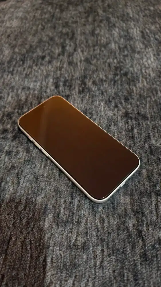 Apple iPhone 17 Pro 256GB Silver, Garansi Resmi Indonesia s/d Jan 2027