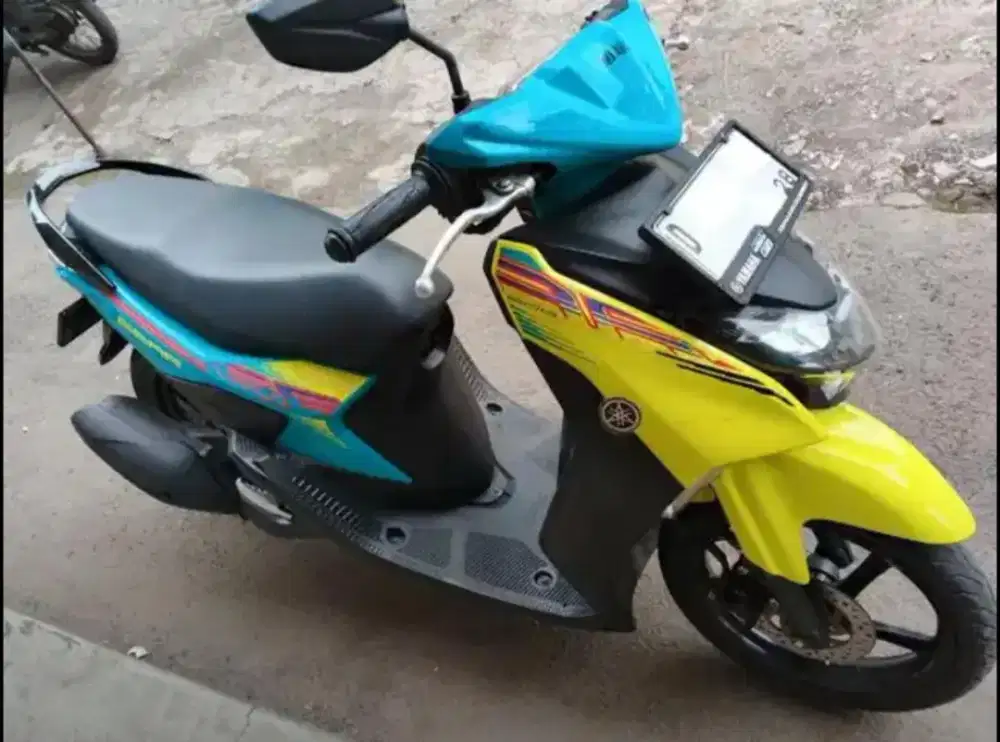 Yamaha Mio Gear 125 - Kuning