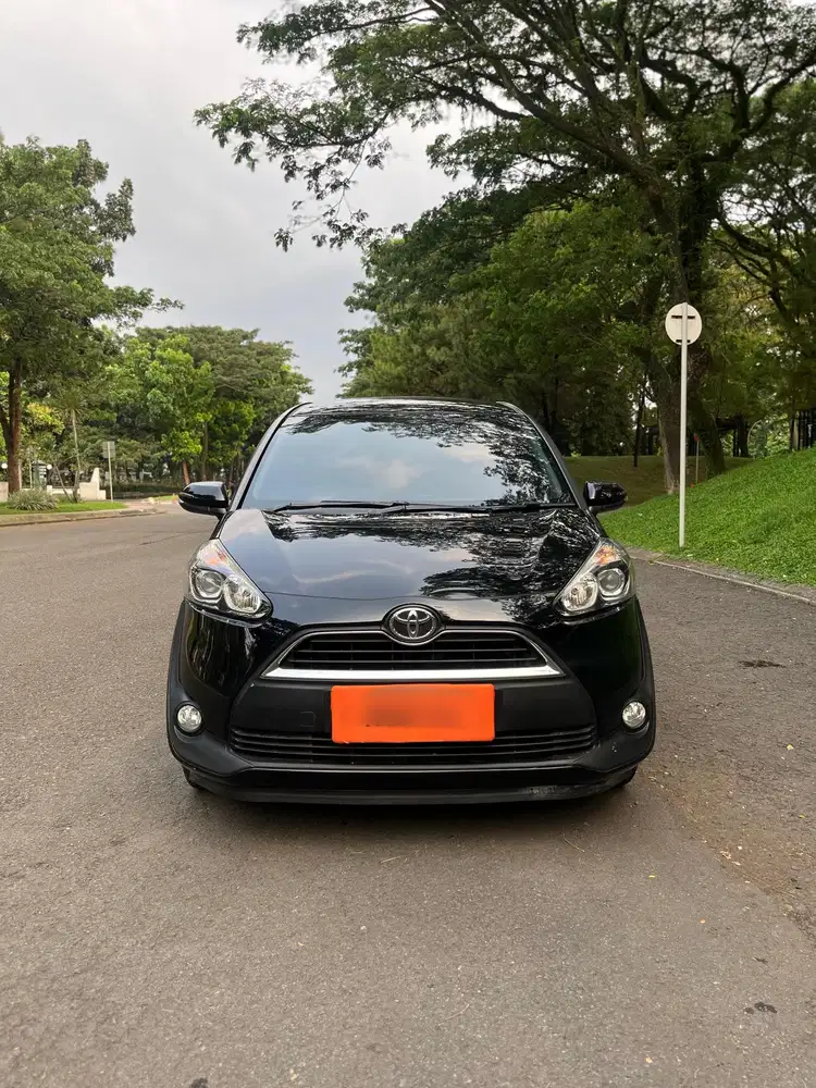 DP 18JT Toyota Sienta V Matic 2018