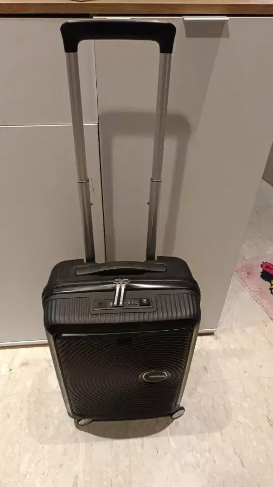 Koper  American Tourister by Samsonite Buka depan u/ Laptop+Port USB