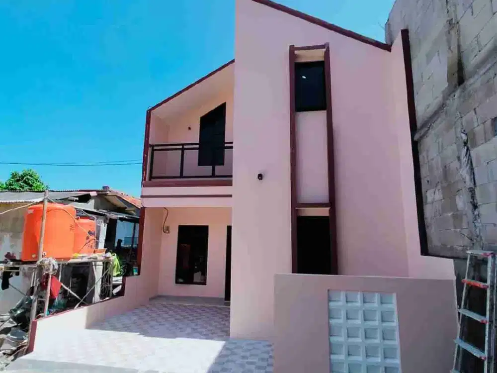 Rumah mewah hanya 3 menit ke stasiun Depok lama..