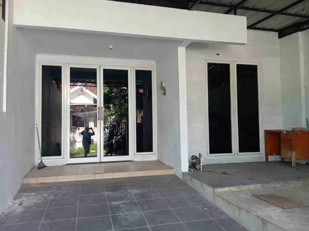 disewa rumah semi furnish di mefland menteng jakarta timur