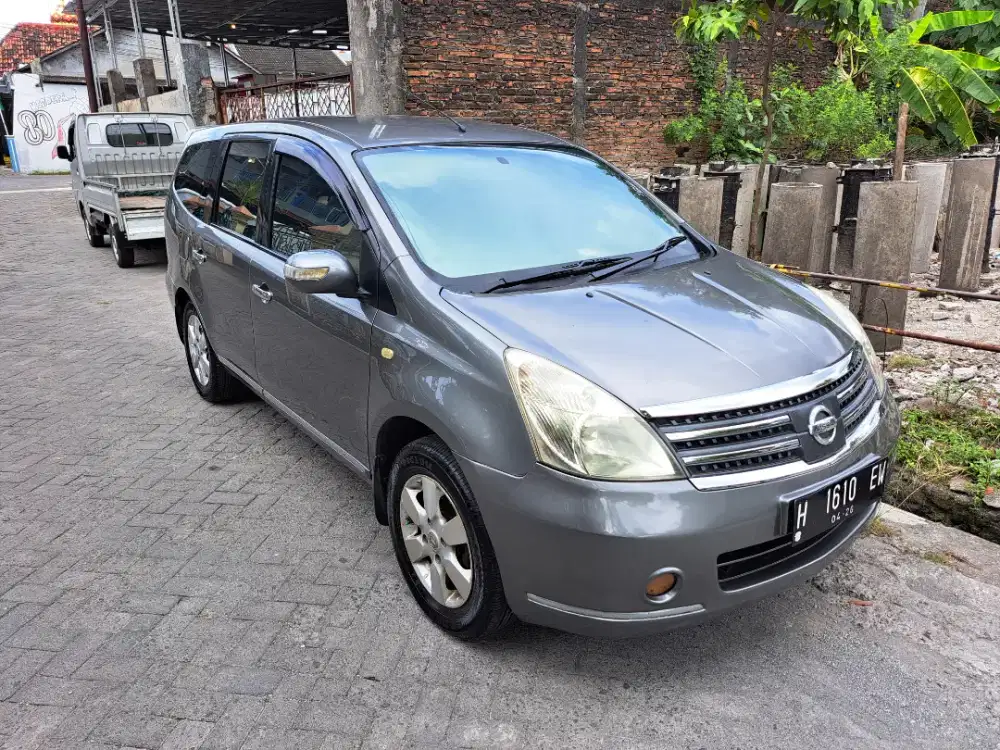 Nissan Grand Livina XV ultimate dp 20jt