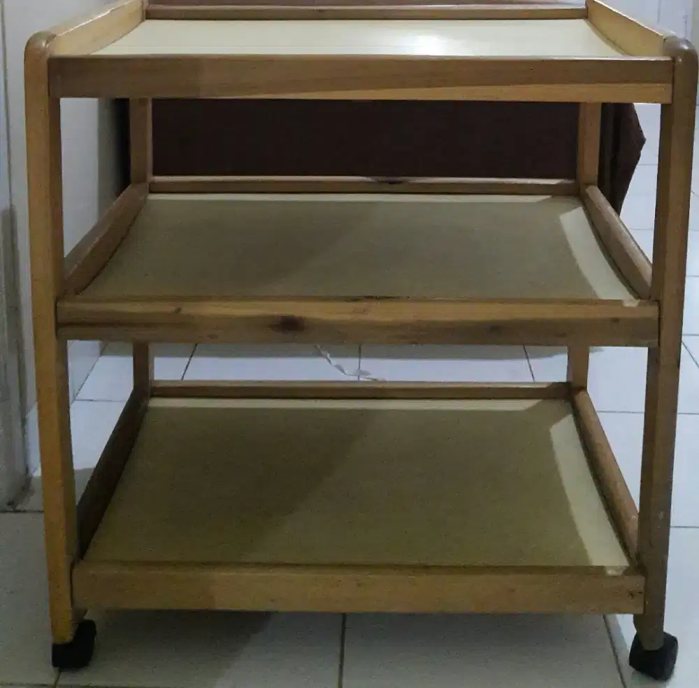 RAK RODA SUSUN TIGA  KAYU