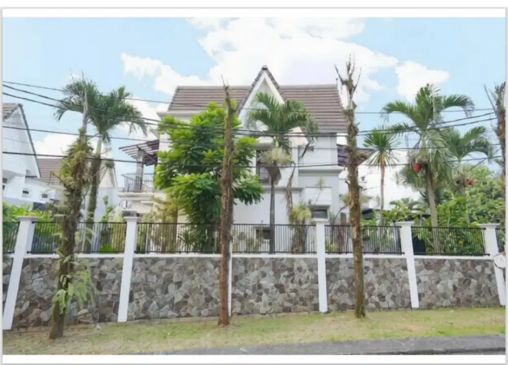 Dijual Rumah 2 Lantai di Bukit Golf Riverside II