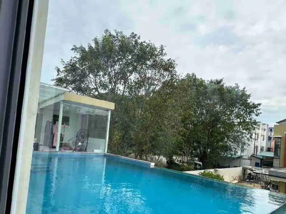 Rumah Dijual Sukajadi Batam Centre, Fasilitas Kolam Renang Pribadi