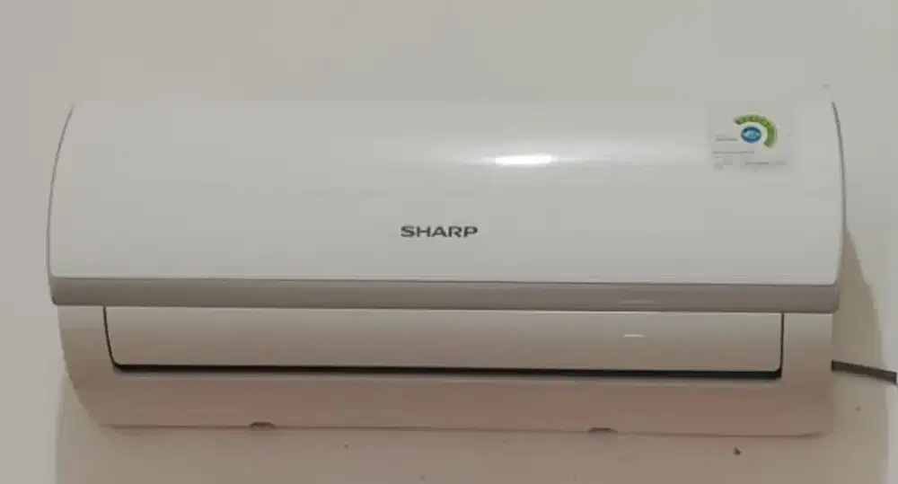 DIJUAL AC SHARP 1/2 PK