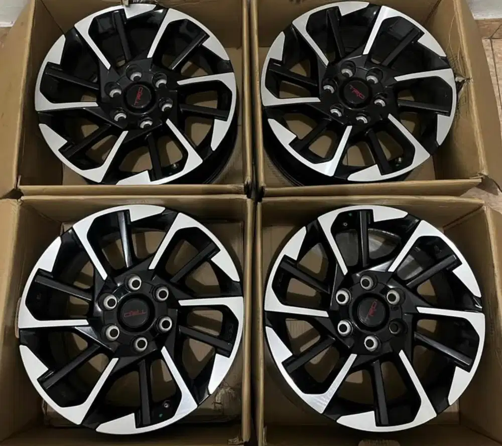 Velg ori fortuner trd R18