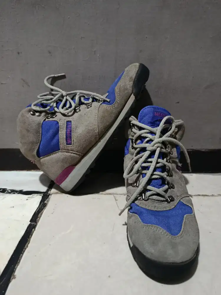 SEPATU OUTDOOR MERREL