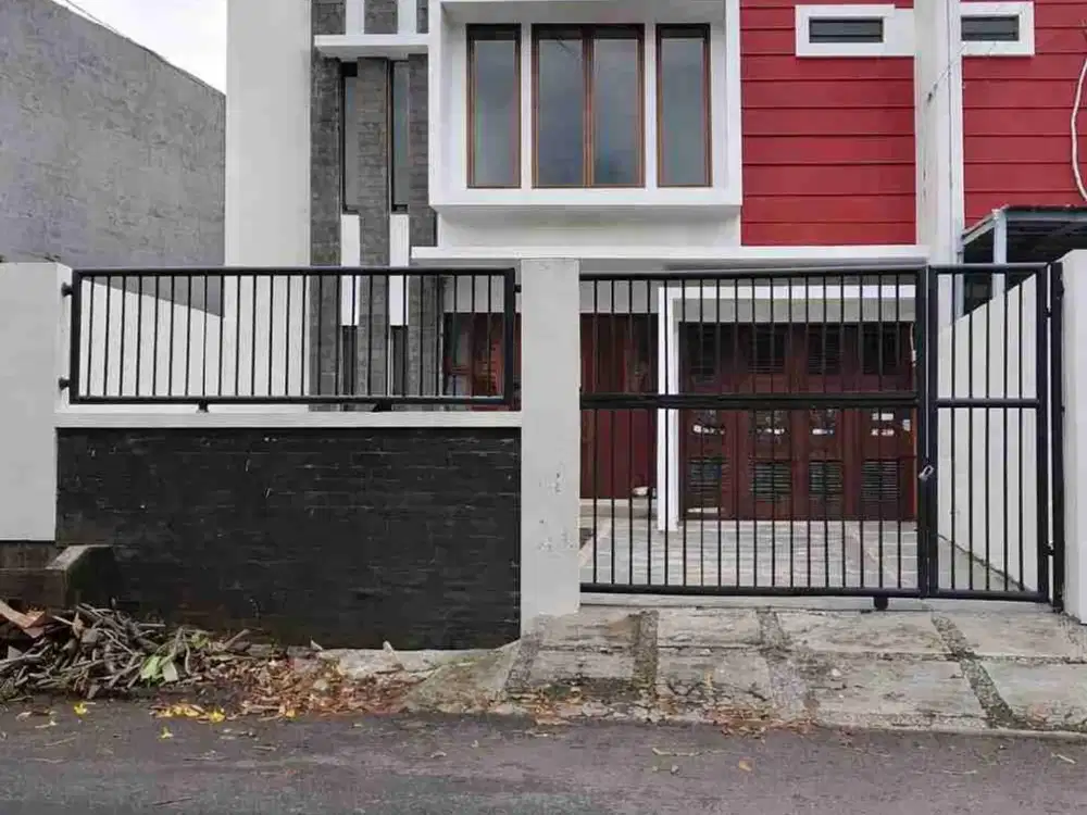 Jual Rumah Billymoon Akses Jalan Lebar Di Jakarta Timur Lebar 7.5 mtr