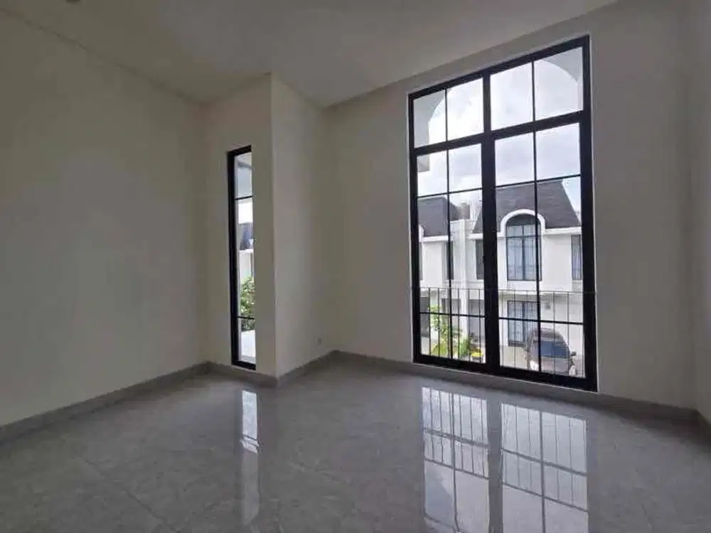 DiSewakan Rumah Baru Type Modern Classic Eropa di Citra Garden Bintaro