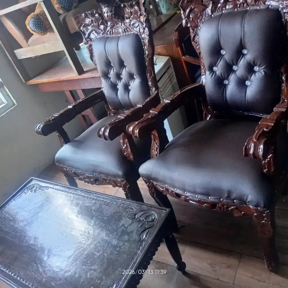 Meja kursi sofa jati ukir Garuda Bogor bekas dah ganti  kain