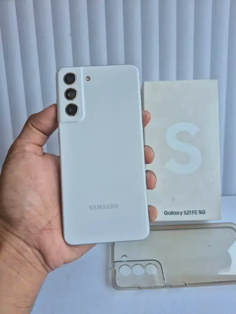 Samsung s21 fe 5g 8/256 mulusss like new