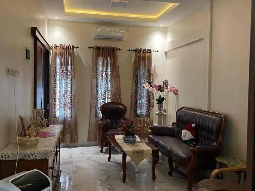 DIJUAL RUMAH DI LEMBAH HIJAU LIPPO CIKARANG SIAP HUNI