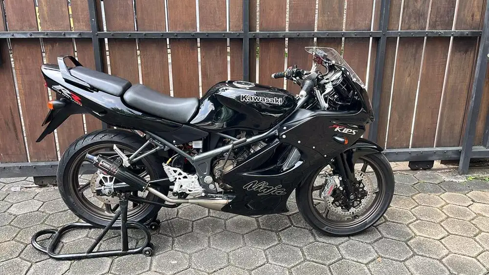 Kawasaki Ninja RR