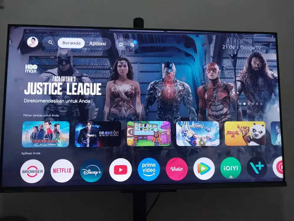 Hisense 43 inch 4K QLED Smart TV