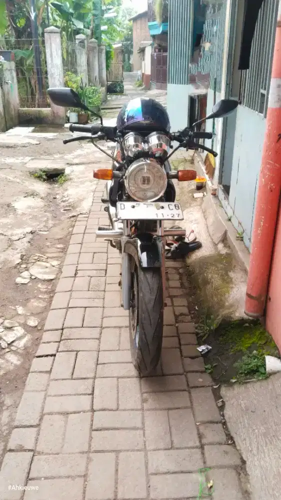 Honda tiger 2000