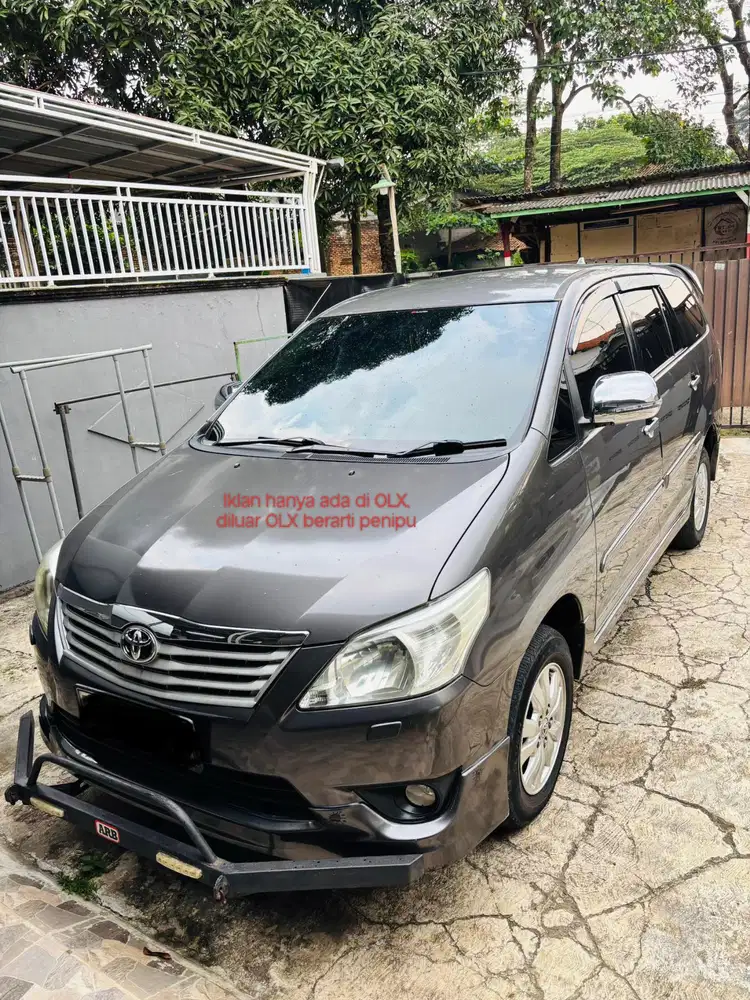 Toyota Kijang Innova 2011 Bensin