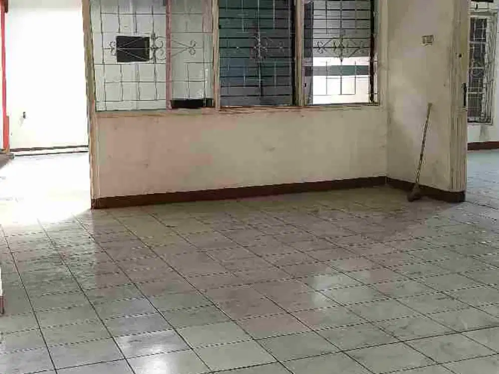 Dijual rumah huk tua di citra 1 ext