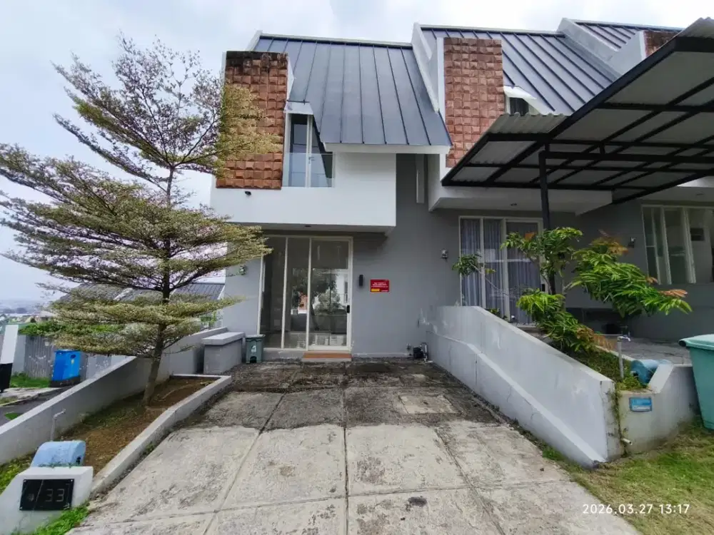 Dijual Via Lelang Rumah di Bernady Land Slawu