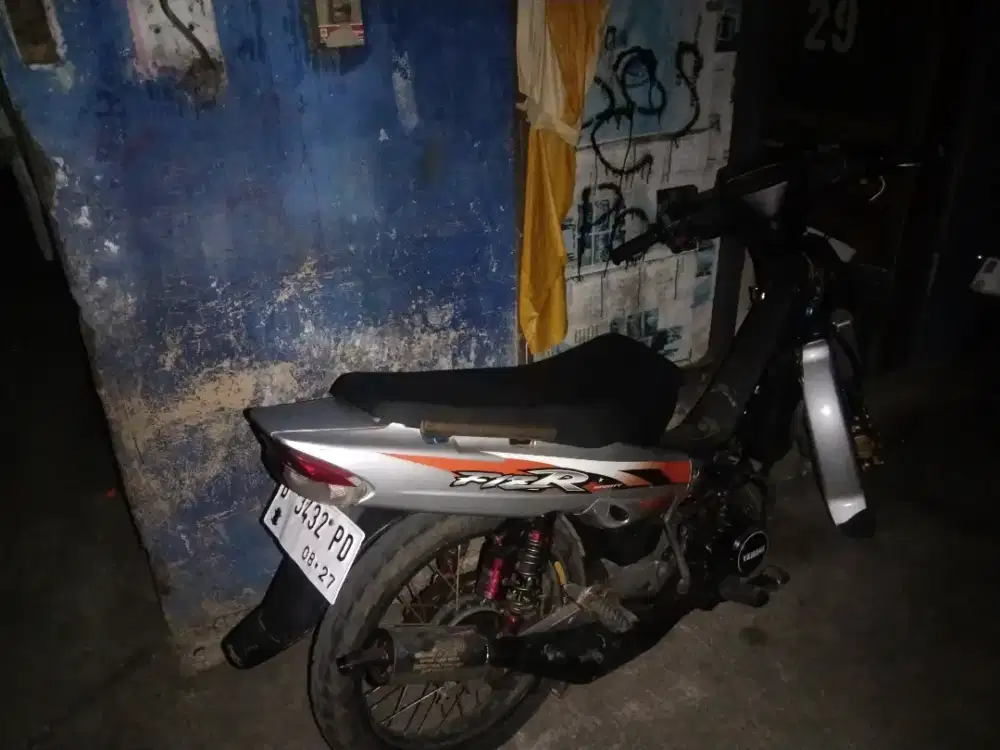 YAMAHA F1ZR tahun 2003