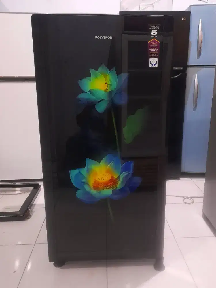 Kulkas 1 Pintu Polytron PR17 .. Second . Mulus