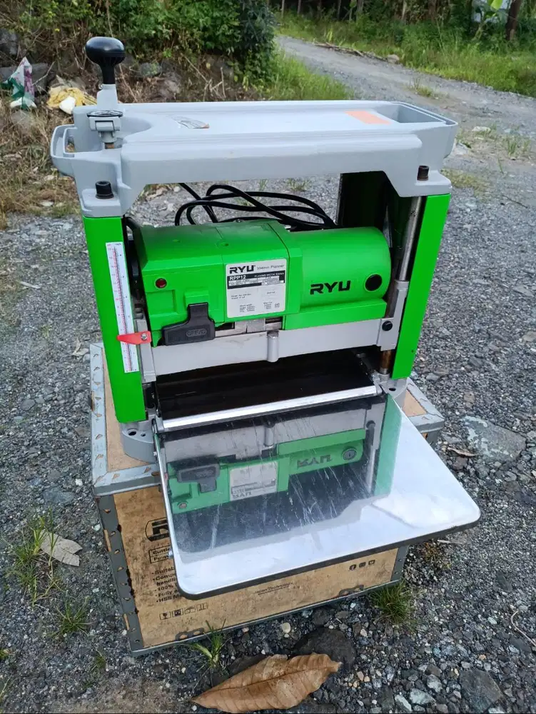 Mesin ketam duduk serut Ryu Planer Duduk RPP RYU 12