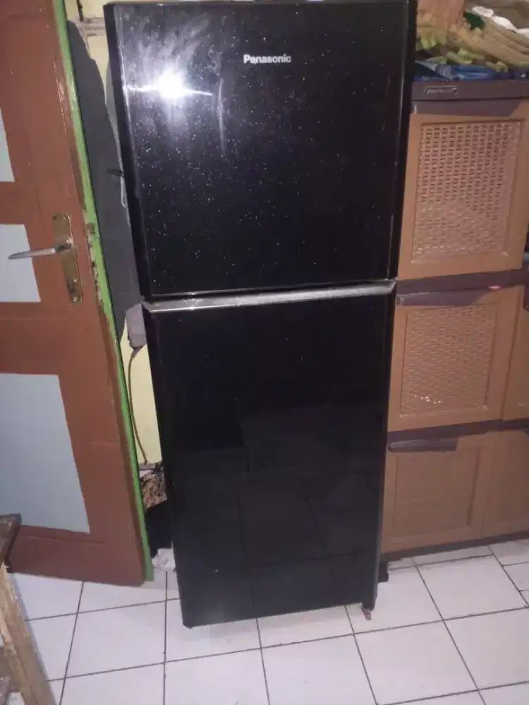 Kulkas Panasonic 2 Pintu NR-B269S Normal Murah