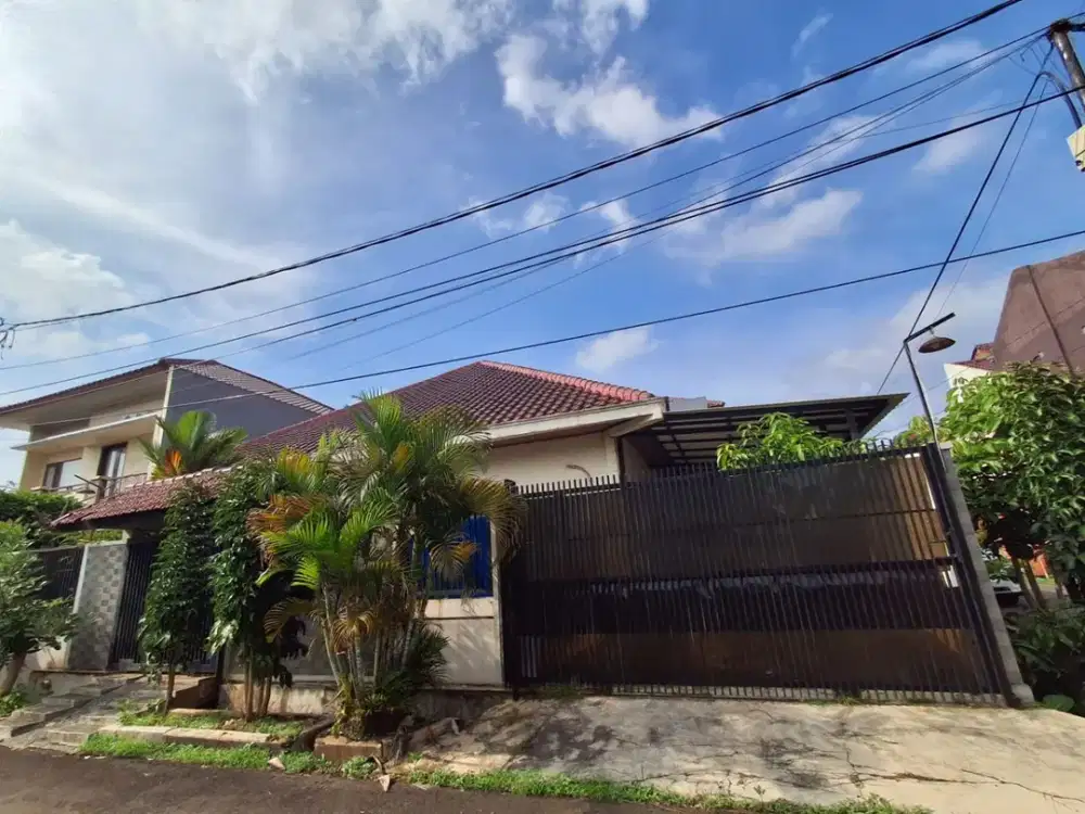 DIJUAL RUMAH HOEK 2LT di PAMULANG PERMAI Tangerang Selatan, Banten