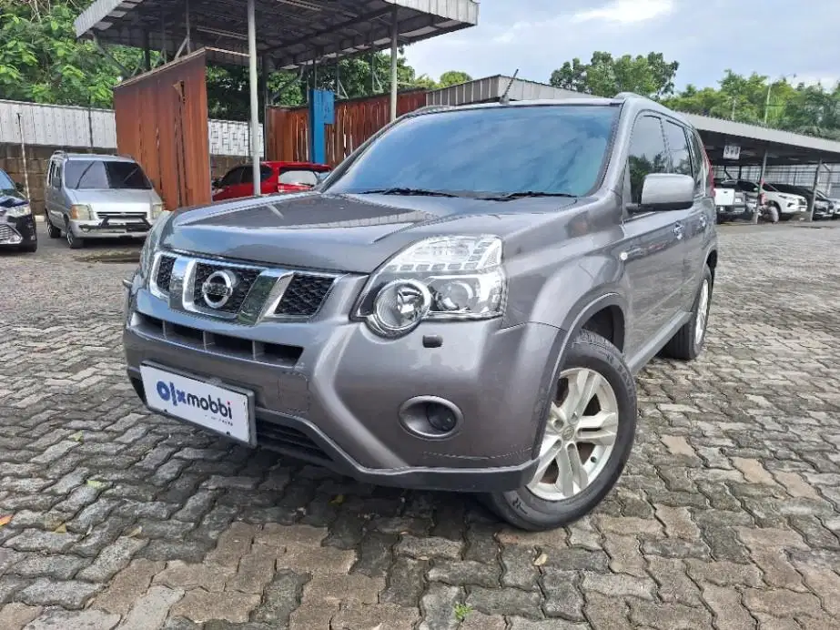 DP RENDAH Nissan X-Trail 2.0 Bensin-MT 2011 NUE