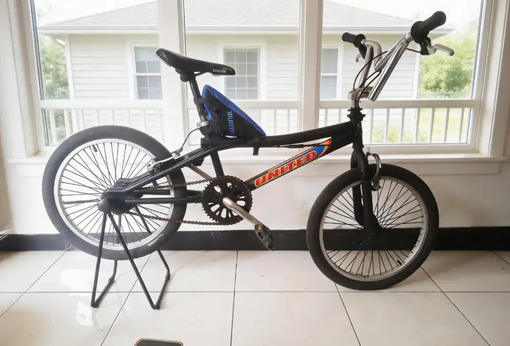 Sepeda anak Bmx freestyle rotor united uk20