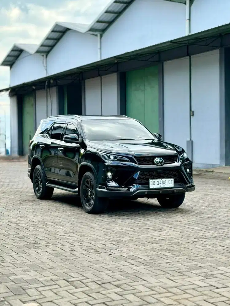 TOYOTA FORTUNER 2.8 GR TSS A/T NIK 2024