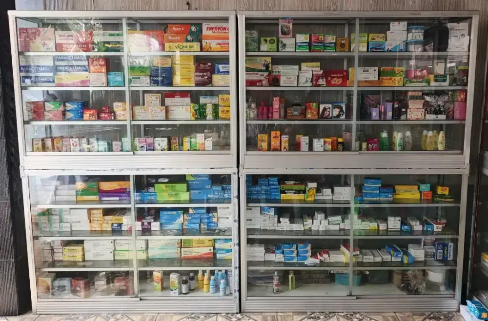 Jual Etalase Kondisi Bagus