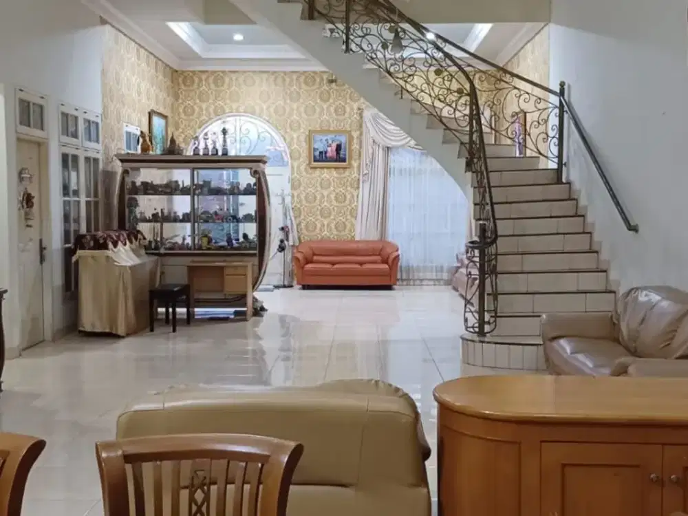 Dijual Rumah 2 lantai di Sunter Jakarta Utara