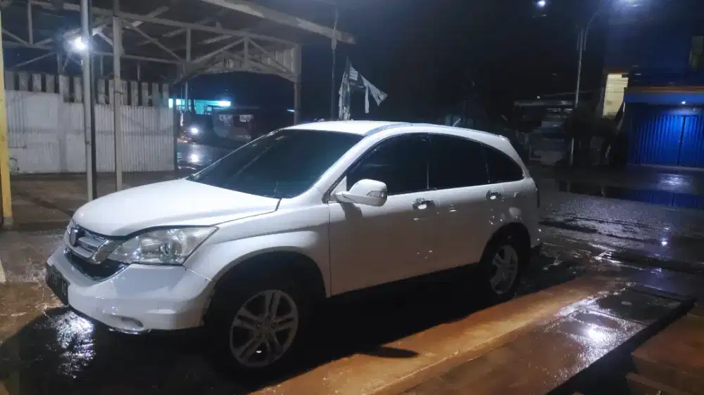 Honda CRV 2011 putih