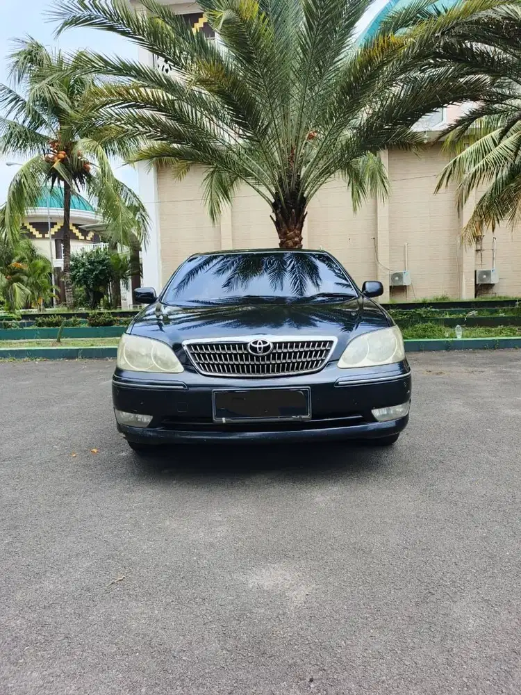 Camry 2004 Hitam Manual Transmisi