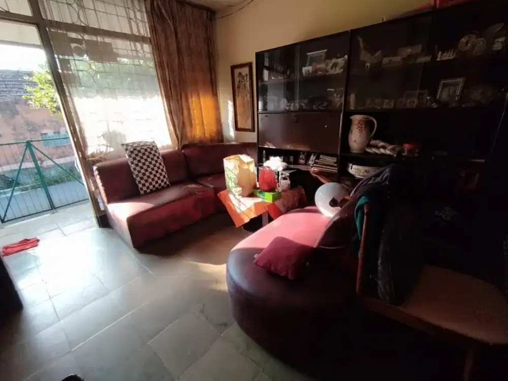 Dijual rumah, sayap Kebon Kawung, Pajajaran, bagus dibangun kost-kost-an di Bandung