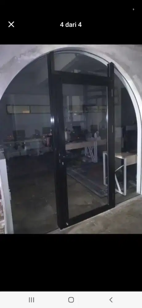 Partisi toko model sesuai foto T240cm L250cm hrg 6,2 jt / unit terpsg