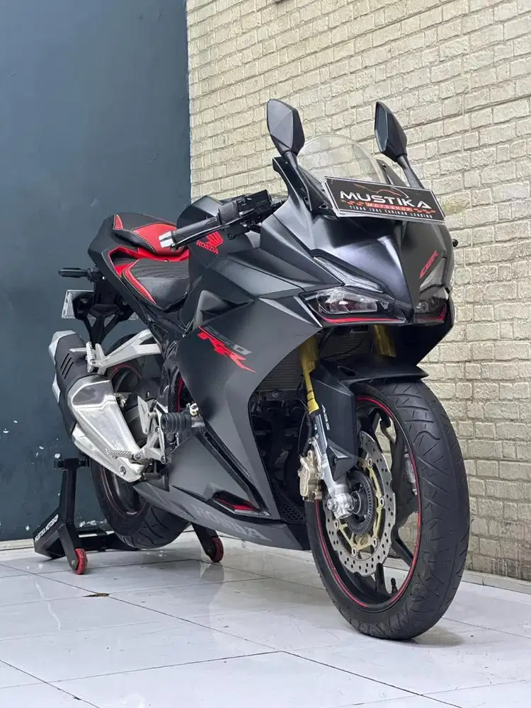 Dp 1jt an Honda CBR 250RR ABS Type Termahal N Malang - Zaki Mustika