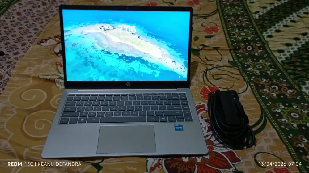 Laptop HP kondisi masih gres