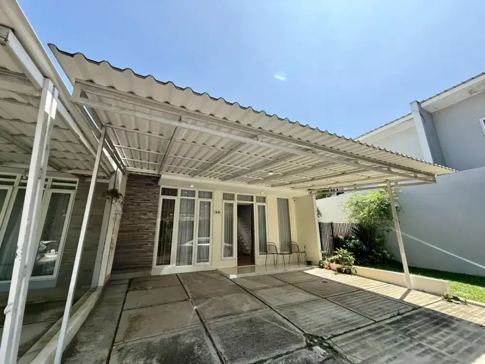 Rumah sewa 1 setengah lantai ,bersih dan terawat ,interior cantik,7 menit dari Aeon Mall & Exit Tol Sentul City