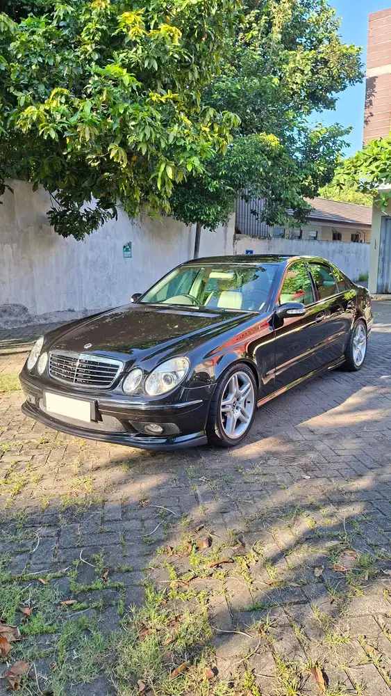 Mercedes-Benz w211 E200K 2005 AMG style