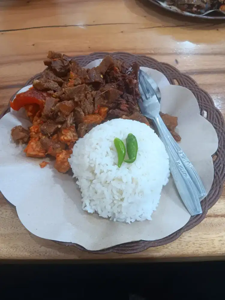 Dibutuhkan koki catering