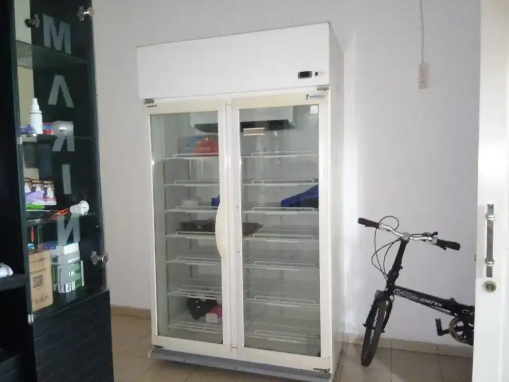 Showcase kulkas pendingin panasonic