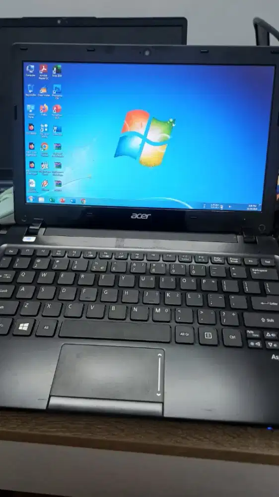 Jual laptop seken merk ACER