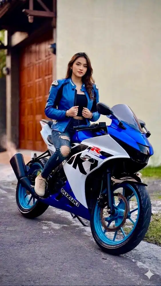 SUZUKI GSX 150R KEYLESS GOOD LOOKING