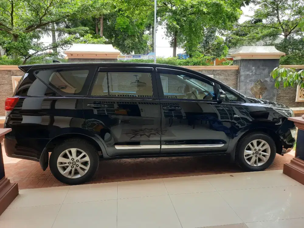 JUAL TOYOTA KIJANG INNOVA REBORN BENSIN V AT 2016 HITAM