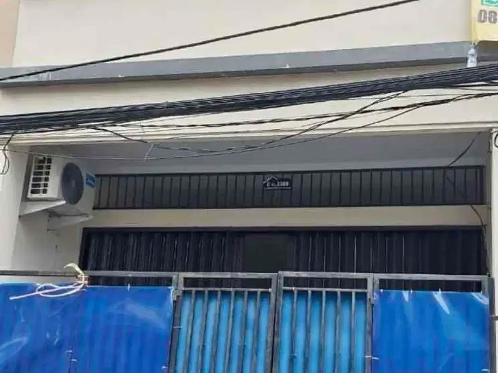 Disewakan Rumah Bebas Banjir Pinggir Jalan Raya Siap Huni di Pademangan Barat Jakarta Utara